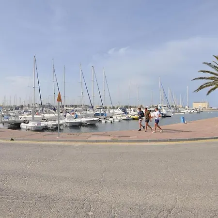 Stunning Home In Canet Plage With Wifi *